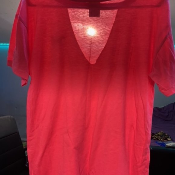 Victoria’s Secret pink T-shirt with an open chest. - Picture 2 of 5